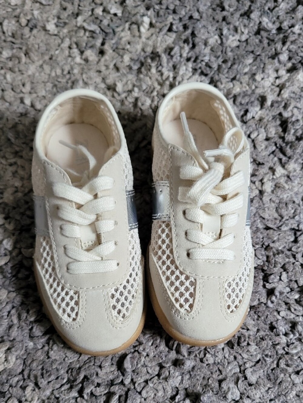 Zara Cream Mesh Kids Sneakers with Silver Stripe and Gum Sole